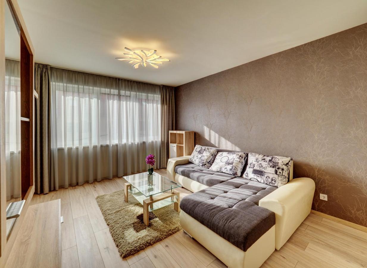 Hajnal Apartman Apartment Szeged Exterior photo